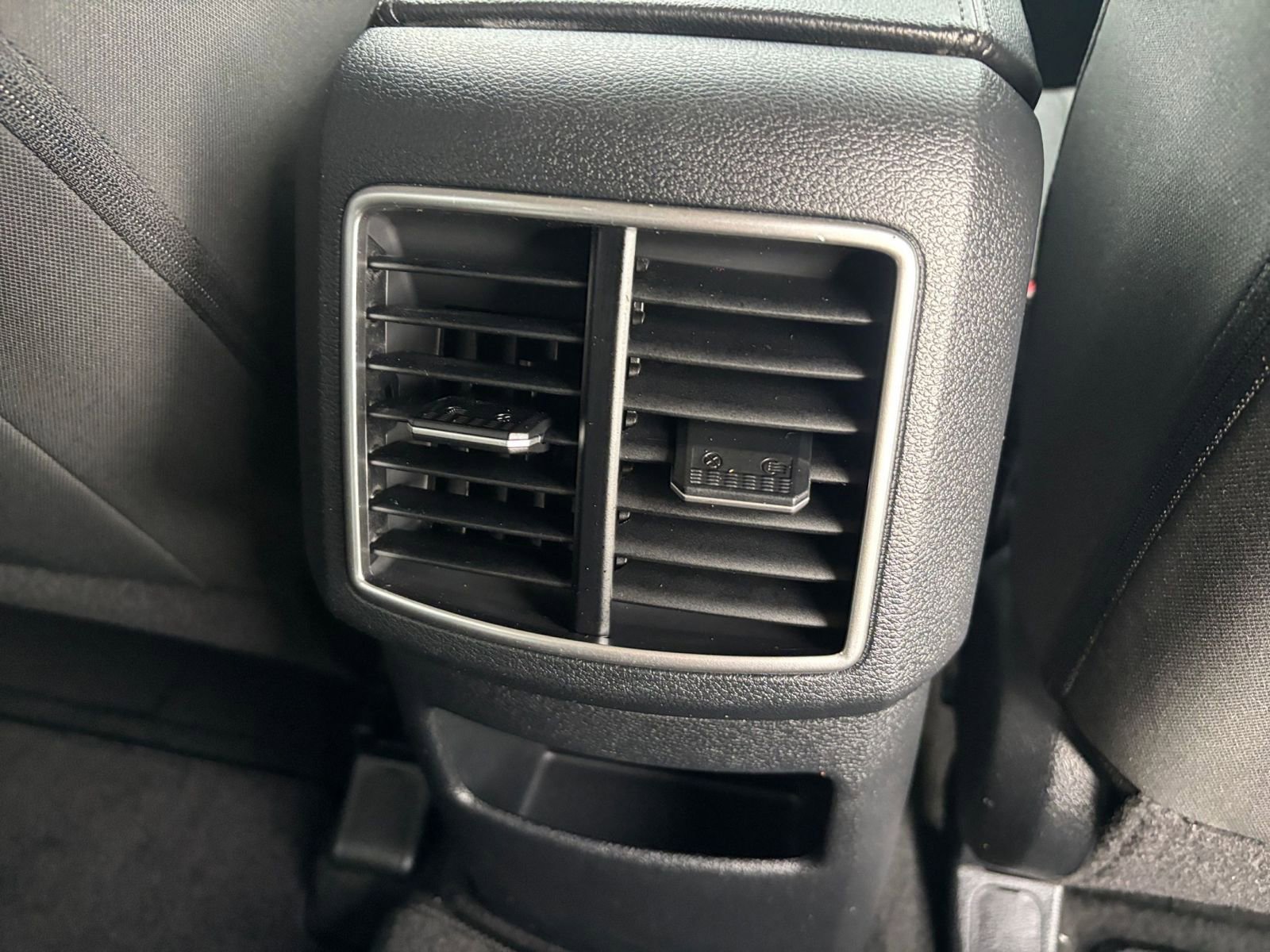 Used 2025 Kia Sportage LX FWD image 22