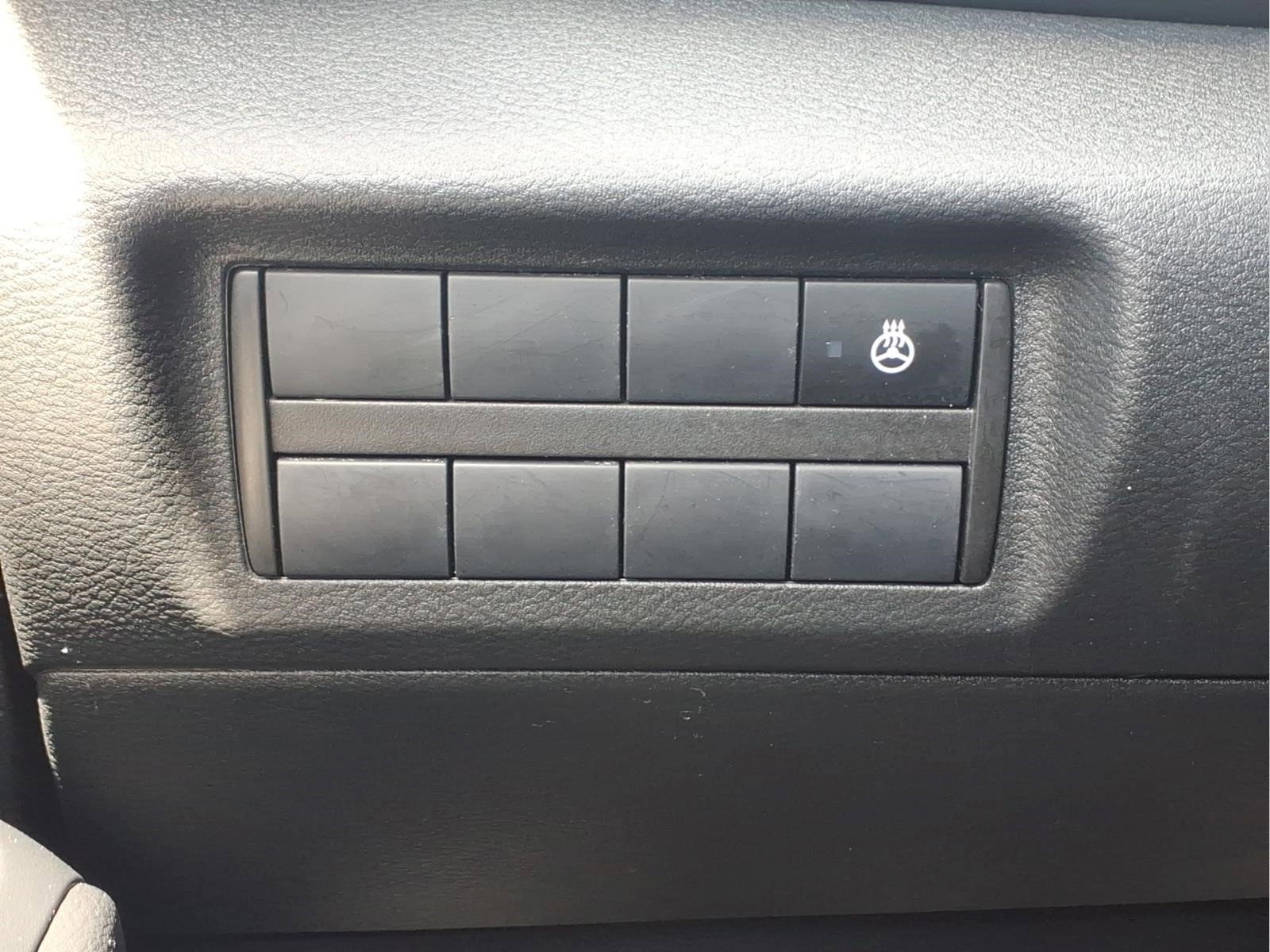 Certified 2023 Nissan Kicks SR w/ SR Premium Package FWD image 23