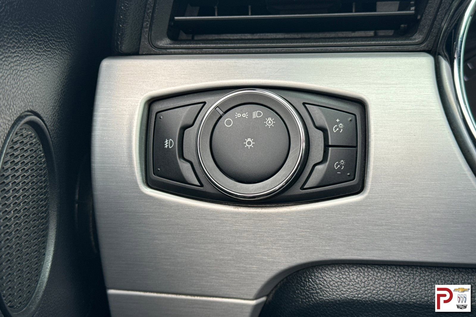 Used 2015 Ford Mustang Premium RWD image 32