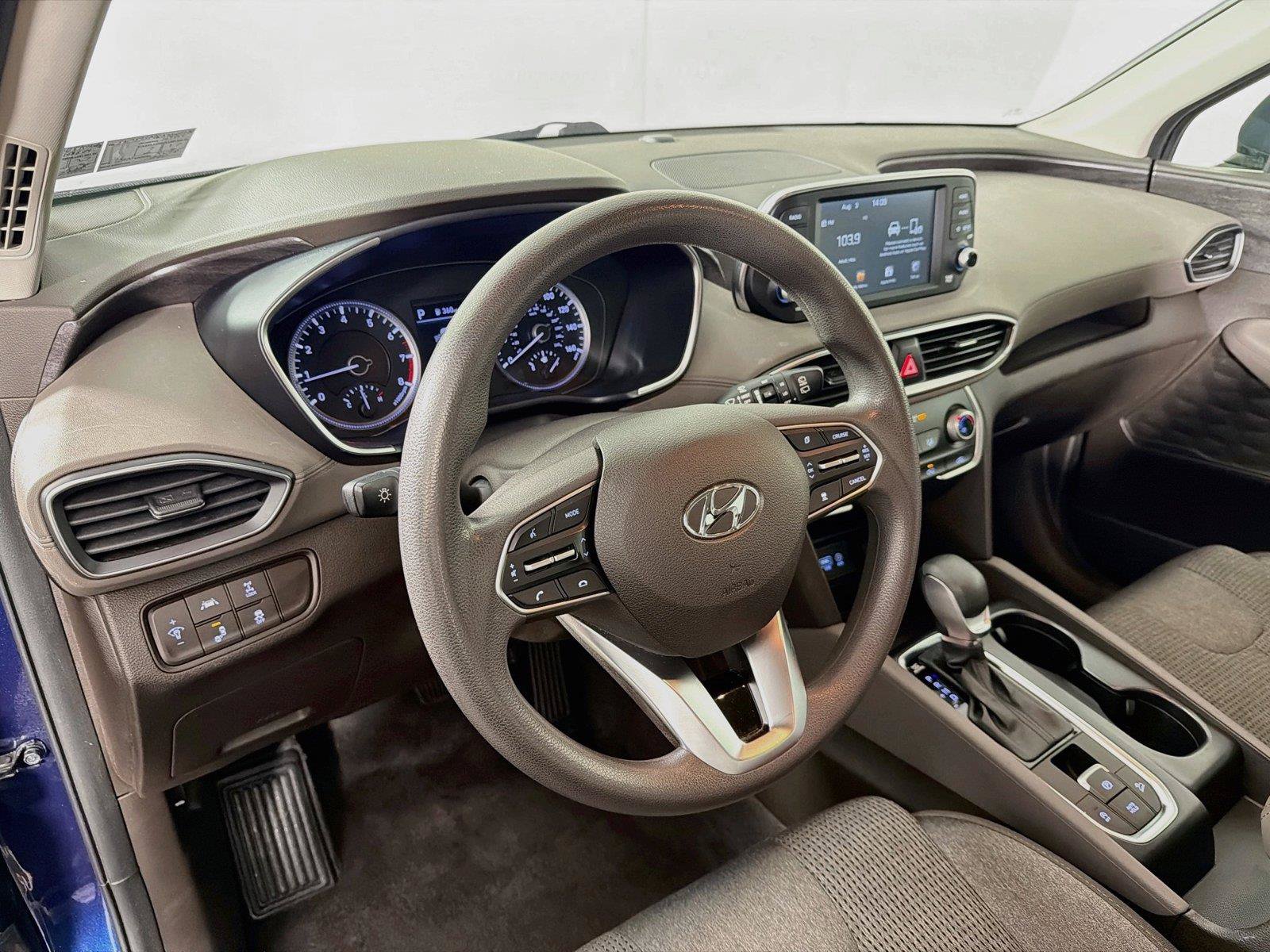 Used 2019 Hyundai Santa Fe SE AWD/4WD image 16