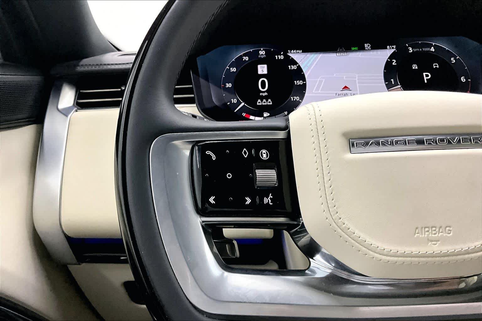 Used 2025 Land Rover Range Rover SE AWD/4WD image 22