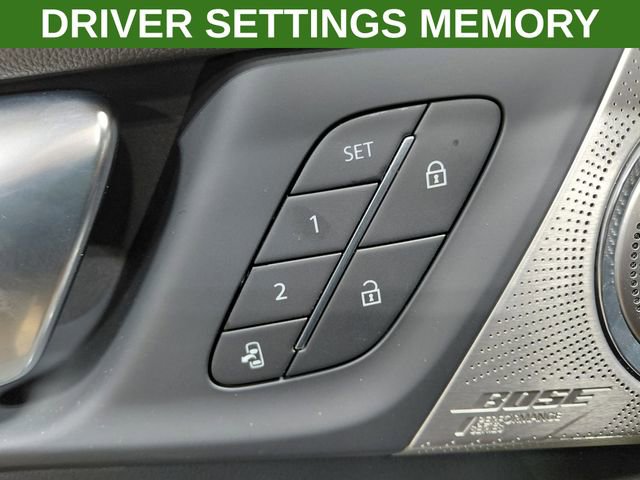 Used 2025 Buick Enclave Avenir AWD/4WD image 14