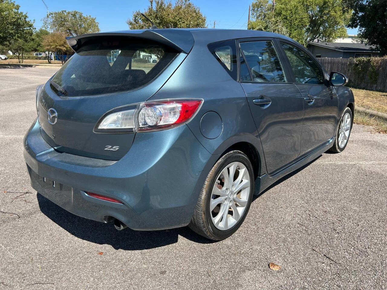 Used 2010 MAZDA MAZDA3 s Grand Touring image 9