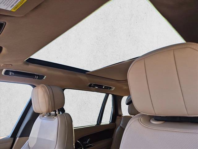 New 2027 Land Rover Range Rover Long Wheelbase SE AWD/4WD image 20