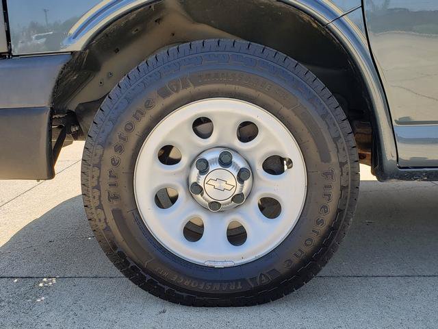 Used 2014 Chevrolet Express 1500 RWD image 27