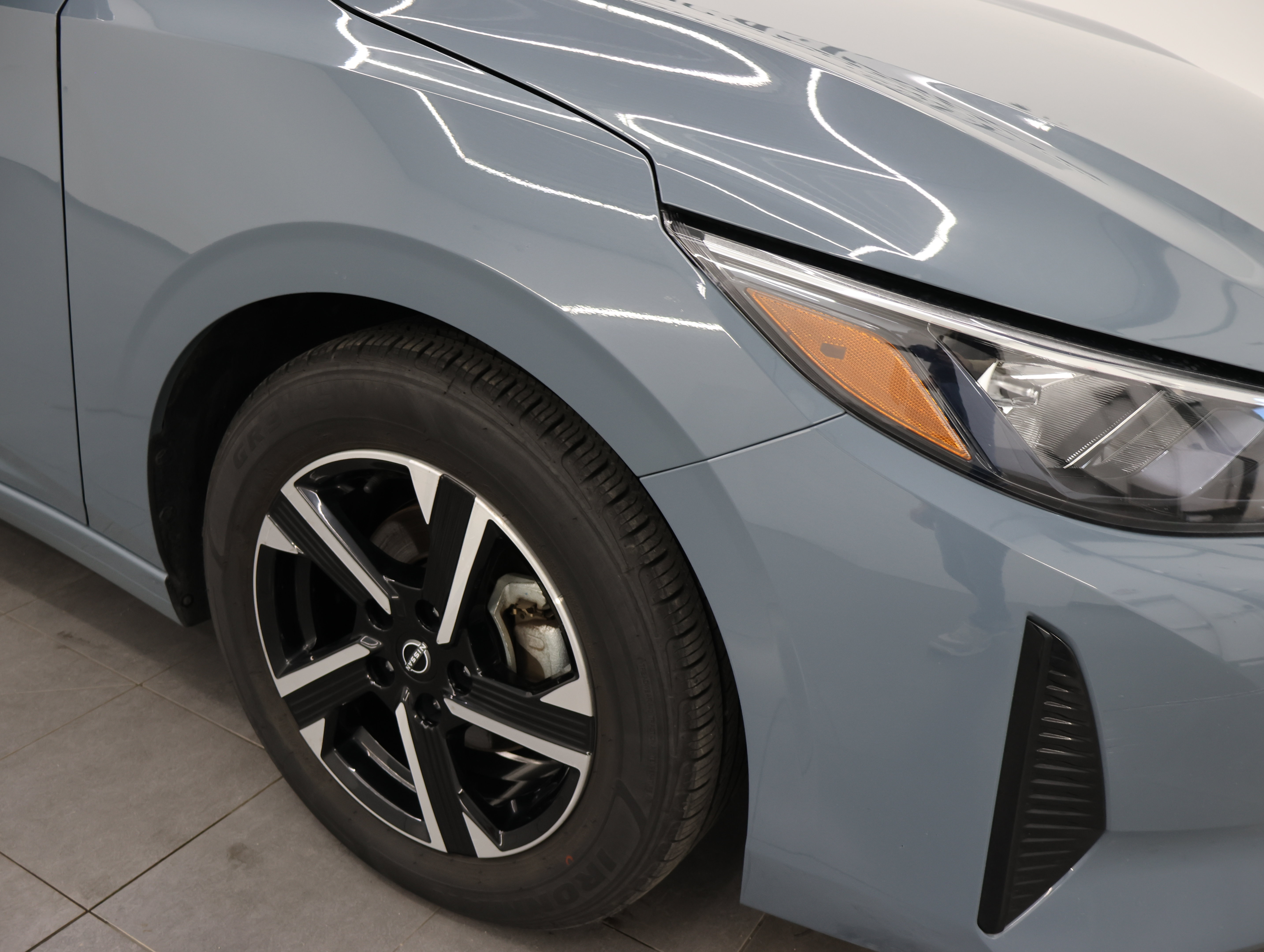 Used 2024 Nissan Sentra SV FWD image 22