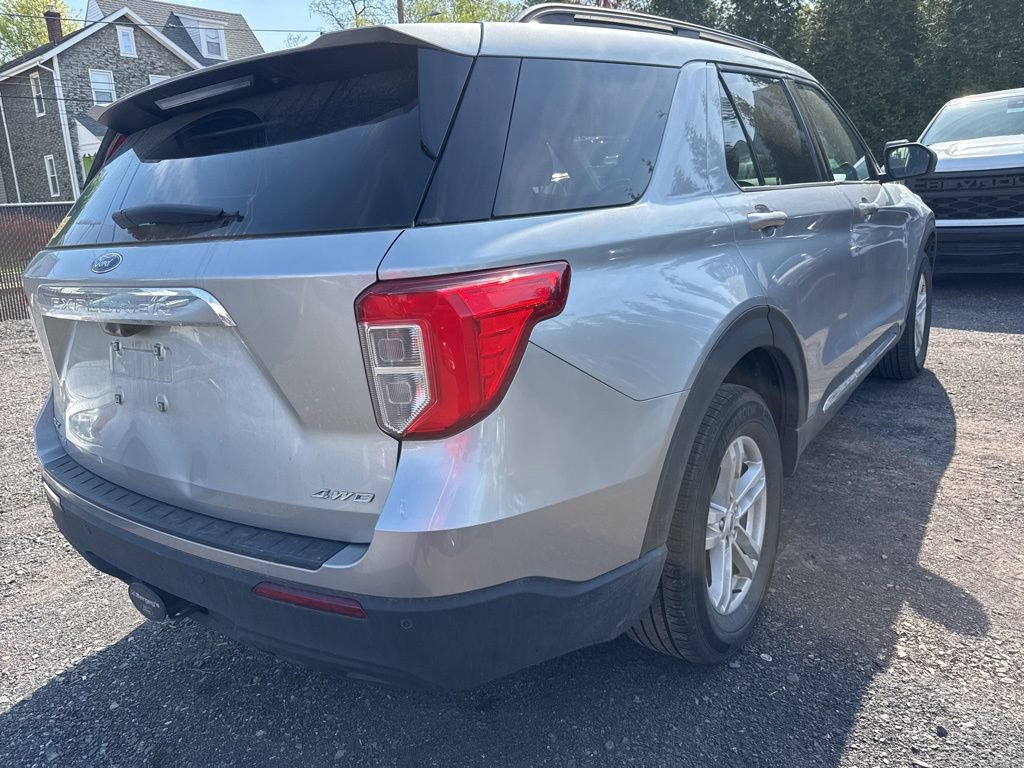 Used 2023 Ford Explorer XLT w/ Class IV Trailer Tow Package AWD/4WD image 4