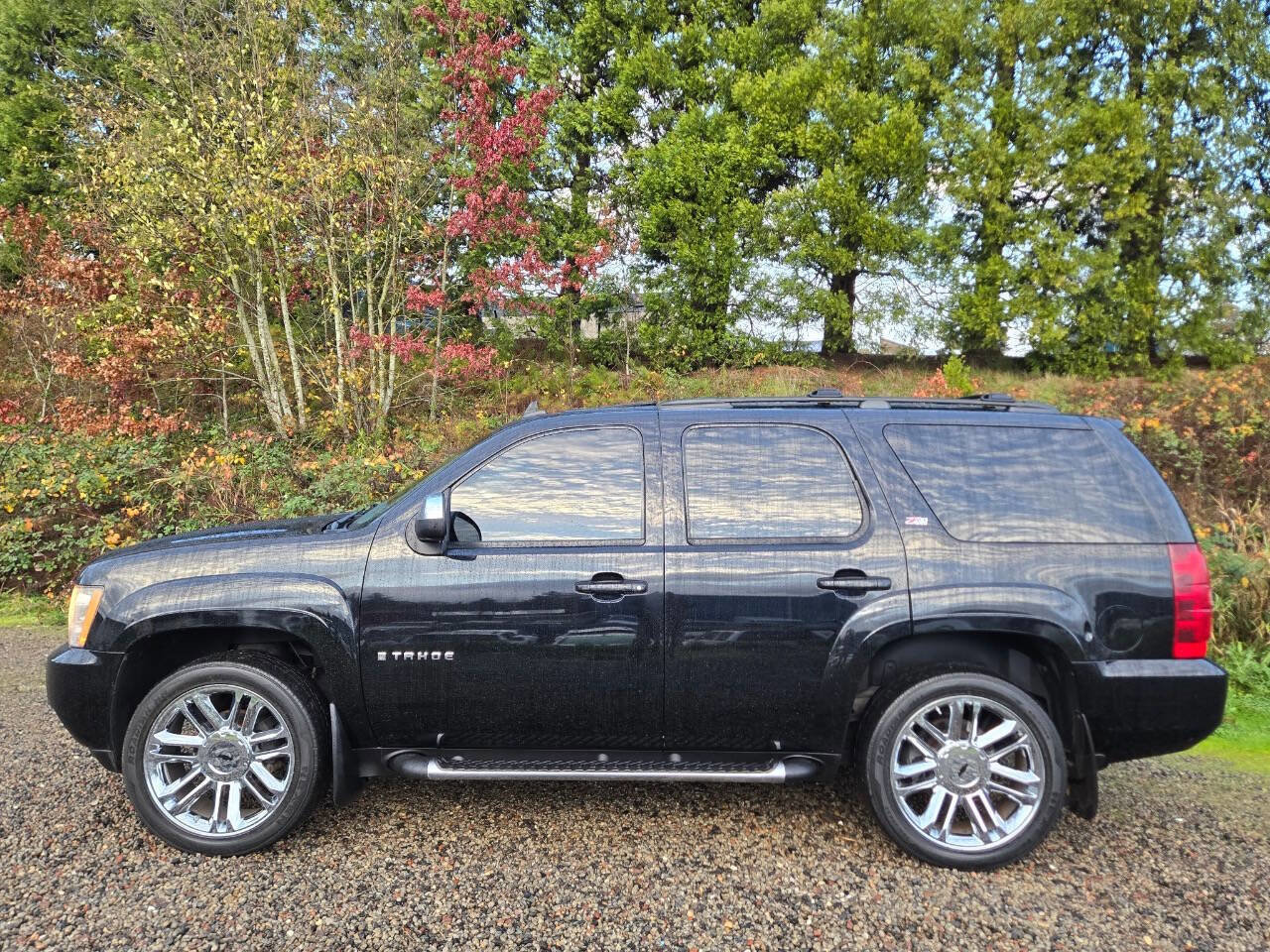 Used 2009 Chevrolet Tahoe LT w/ Luxury Package image 1