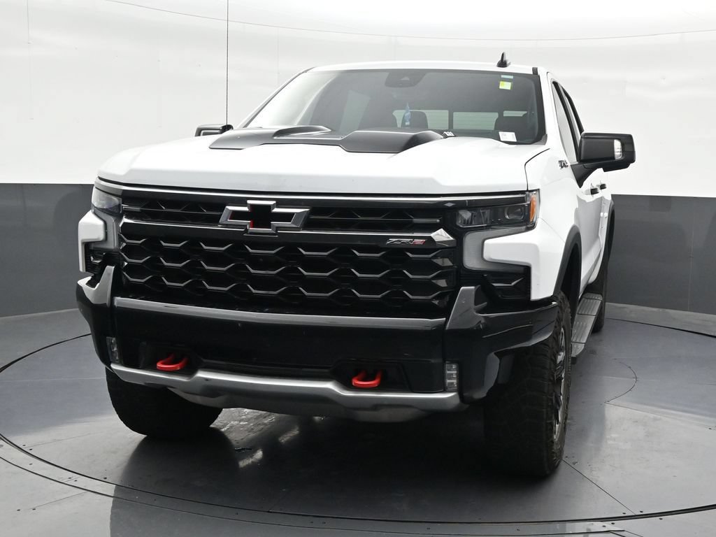 Used 2024 Chevrolet Silverado 1500 ZR2 w/ Technology Package AWD/4WD image 9
