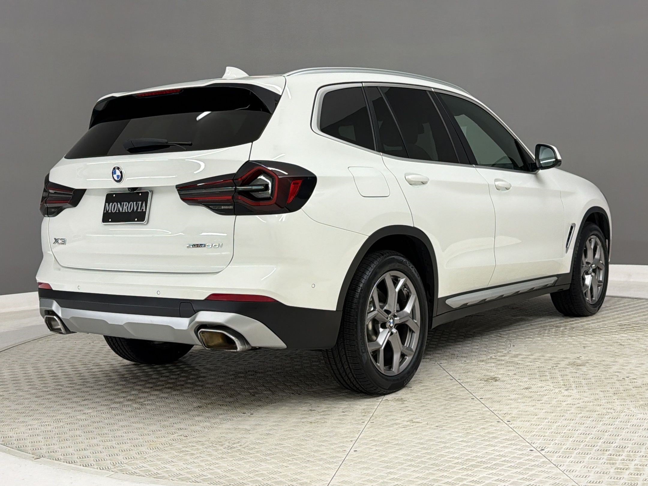 Certified 2023 BMW X3 sDrive30i w/ Premium Package RWD image 9