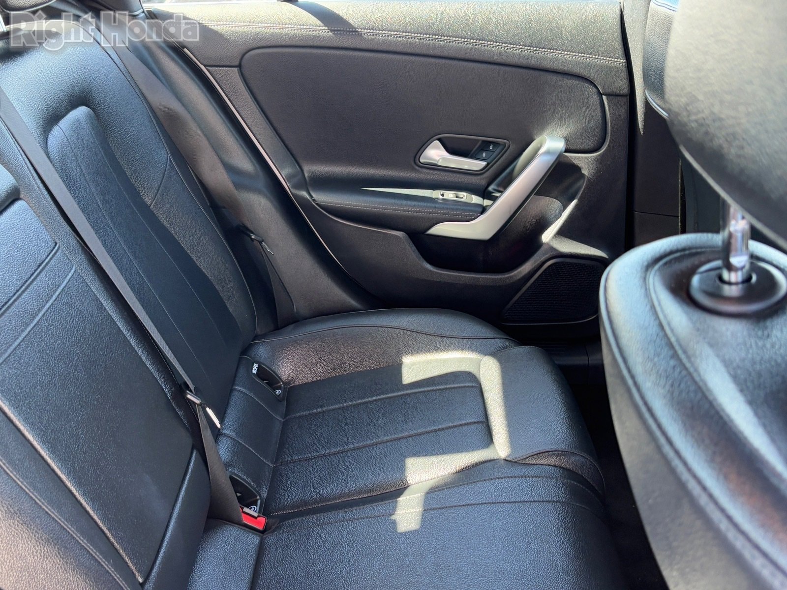 Used 2025 Mercedes-Benz CLA 250 4MATIC image 13