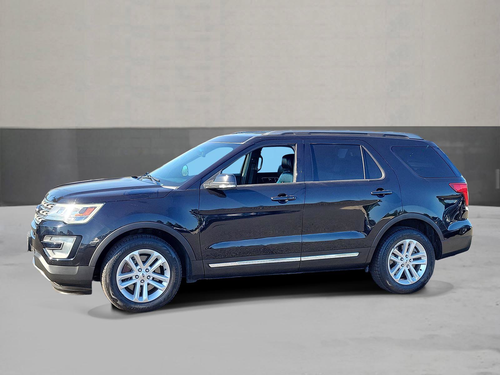Used 2017 Ford Explorer XLT w/ Equipment Group 202A