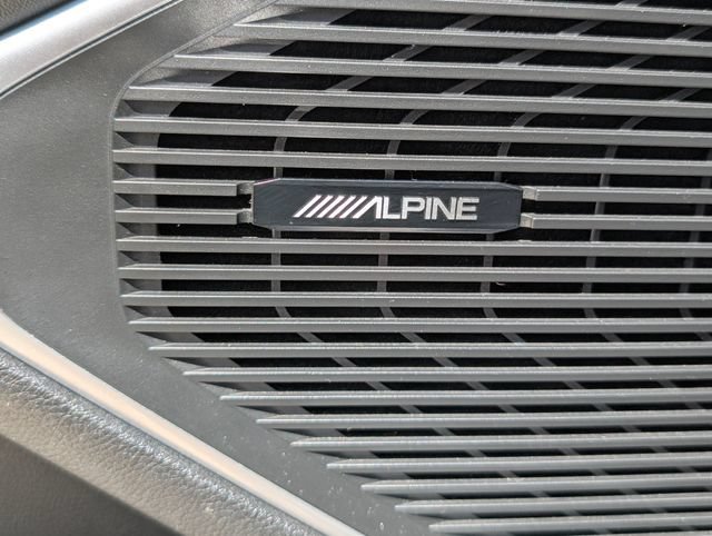 Used 2024 Jeep Wagoneer L Series II RWD image 22