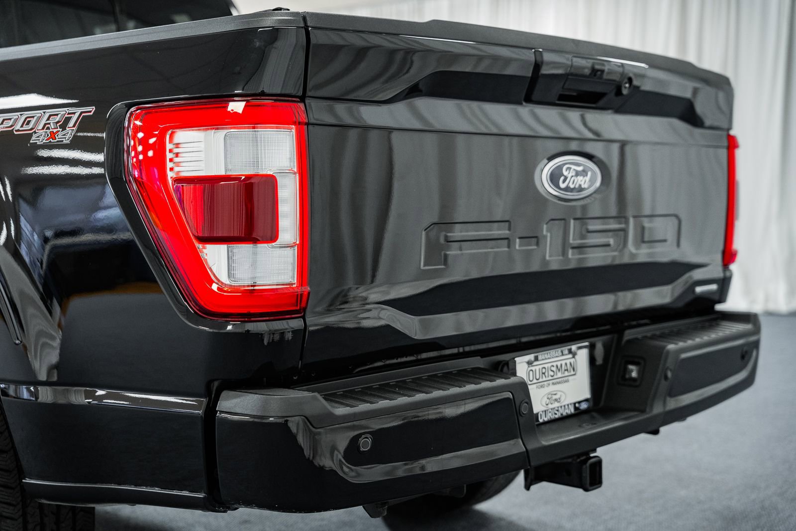 Used 2023 Ford F150 Lariat w/ Equipment Group 502A High image 6