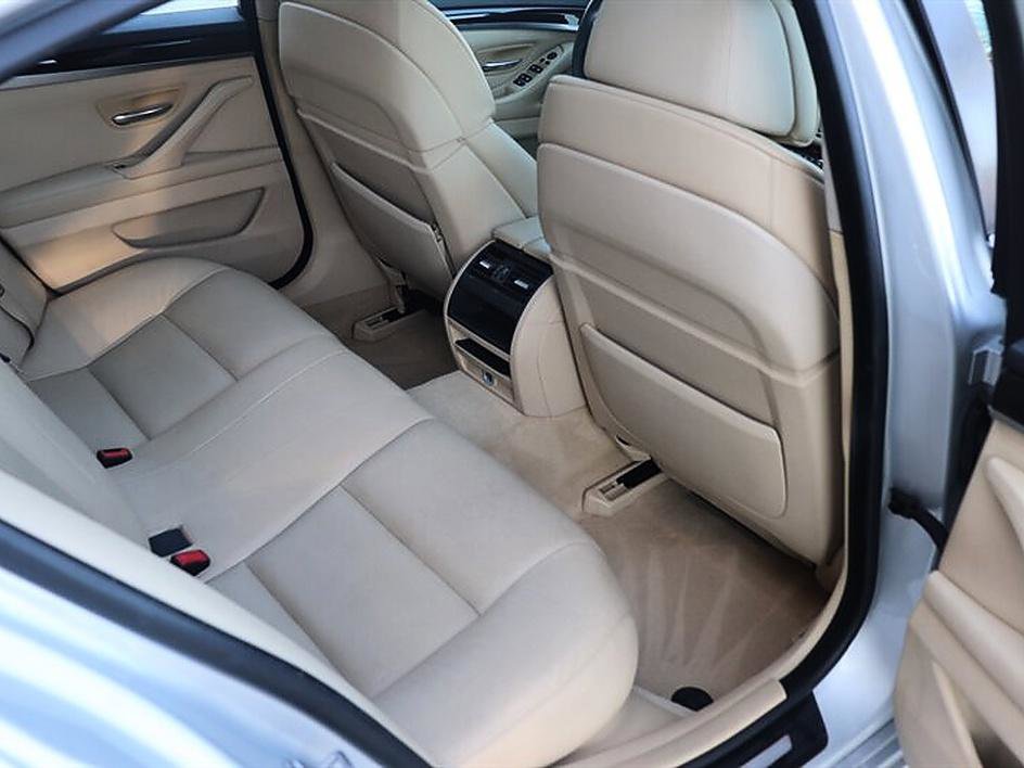 Used 2011 BMW 550i Sedan image 13