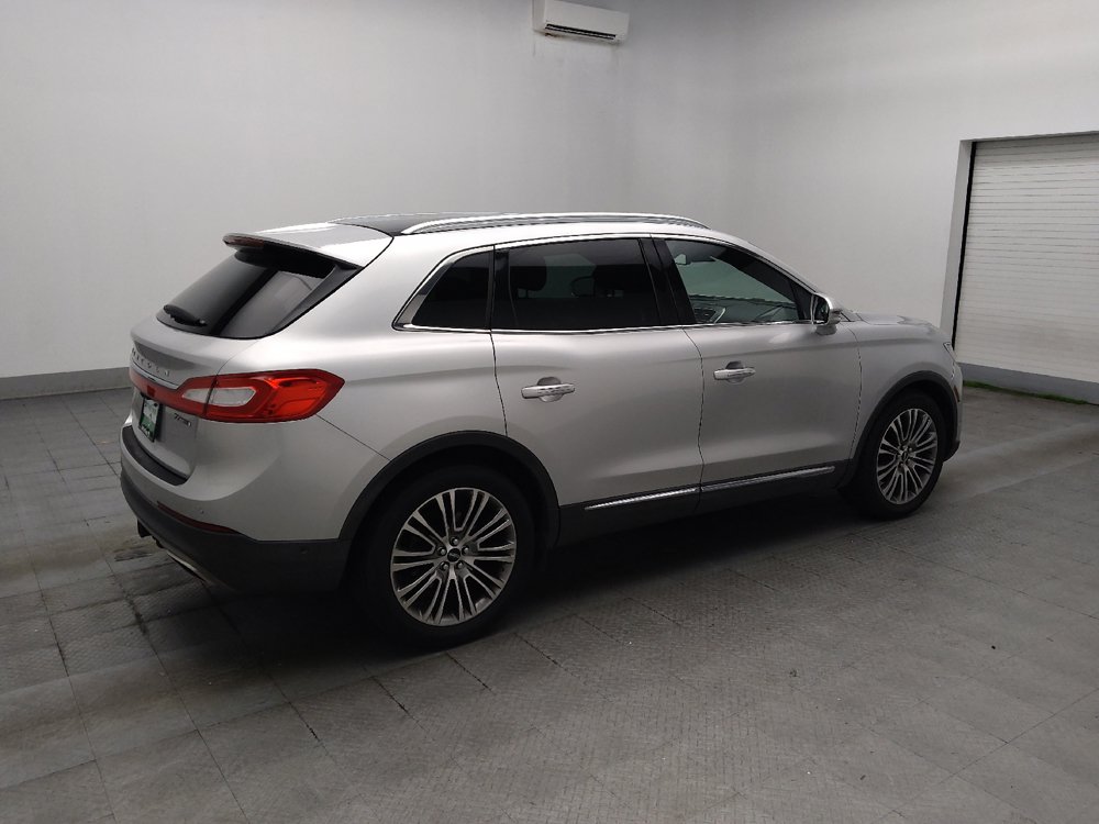 Used 2016 Lincoln MKX Reserve w/ Luxury Package FWD image 10
