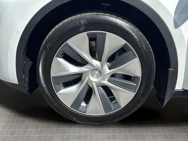 Used 2021 Tesla Model Y Long Range image 45