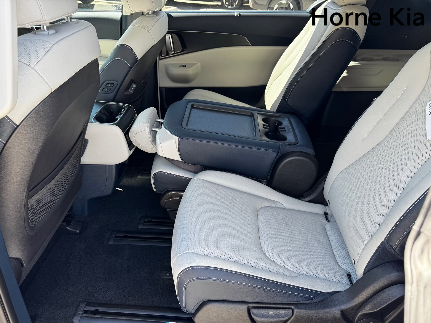 New 2026 Kia Carnival SX Prestige image 12