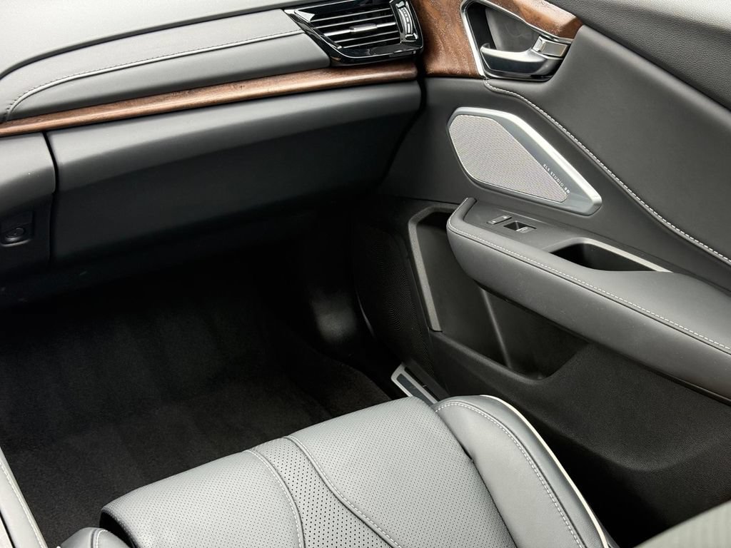 Certified 2024 Acura RDX SH-AWD w/ Advance Package image 15