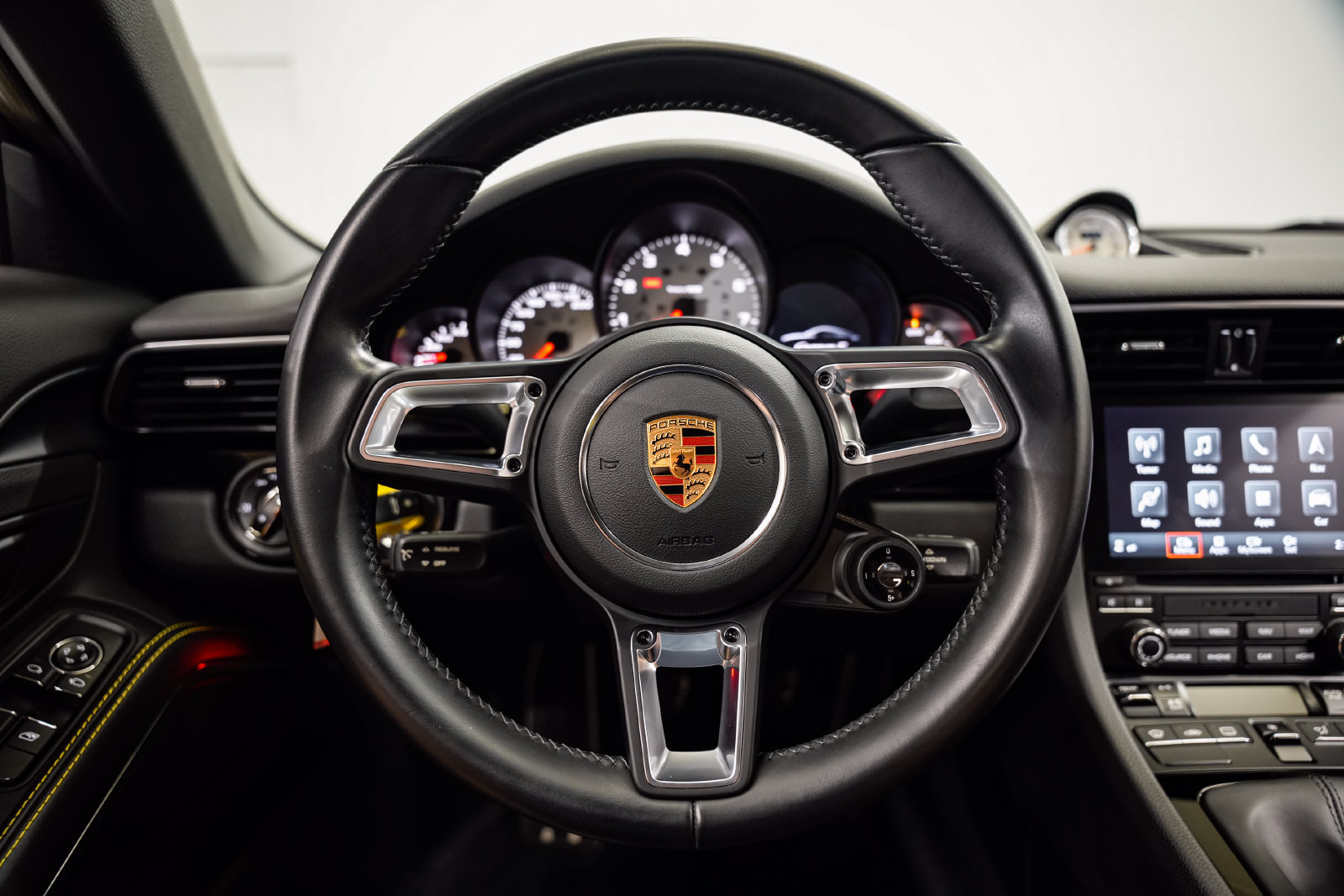 Used 2018 Porsche 911 Carrera T RWD image 11