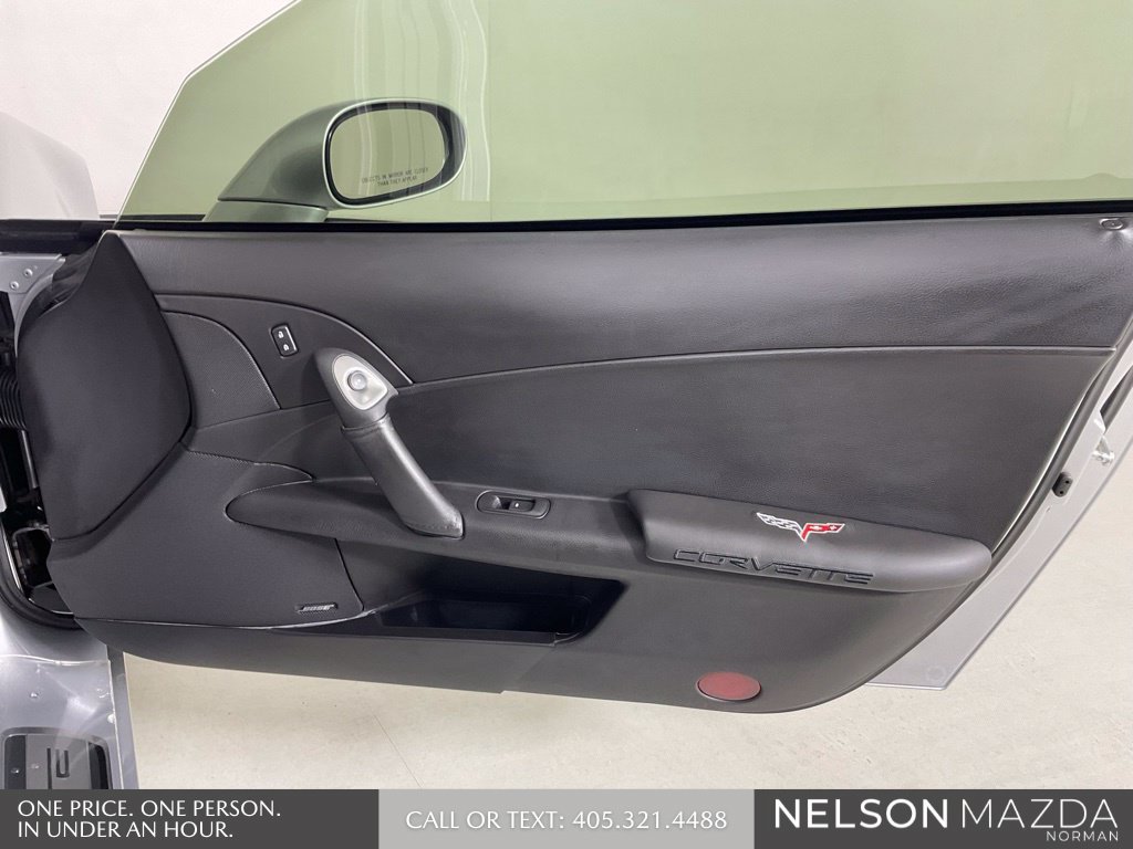 Used 2013 Chevrolet Corvette Grand Sport RWD image 16