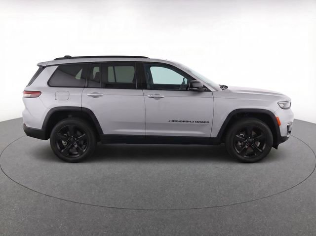Used 2021 Jeep Grand Cherokee L Laredo AWD/4WD image 8
