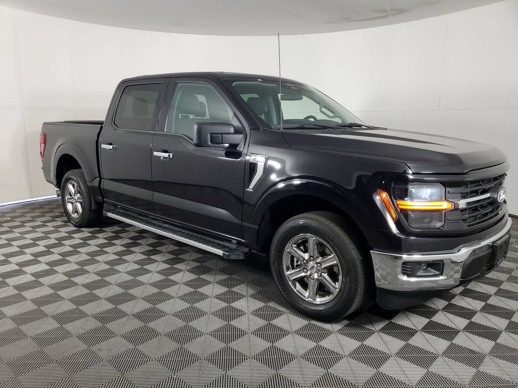 Used 2025 Ford F150 XLT w/ Equipment Group 301A Standard RWD image 2