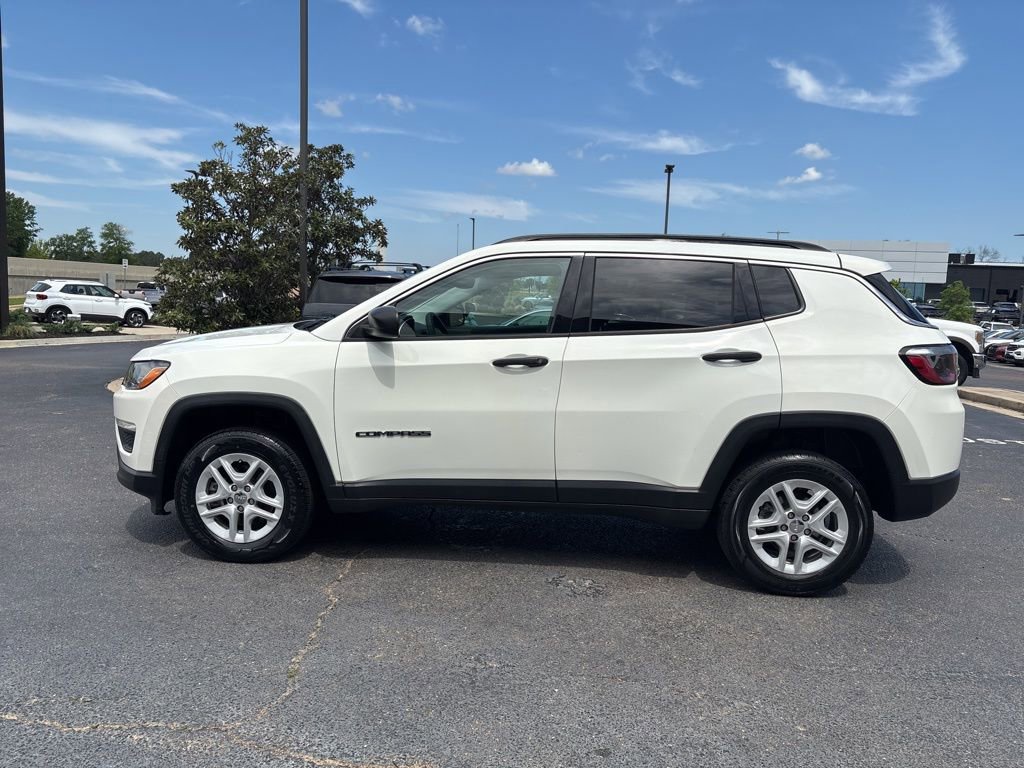 Used 2021 Jeep Compass Sport image 9