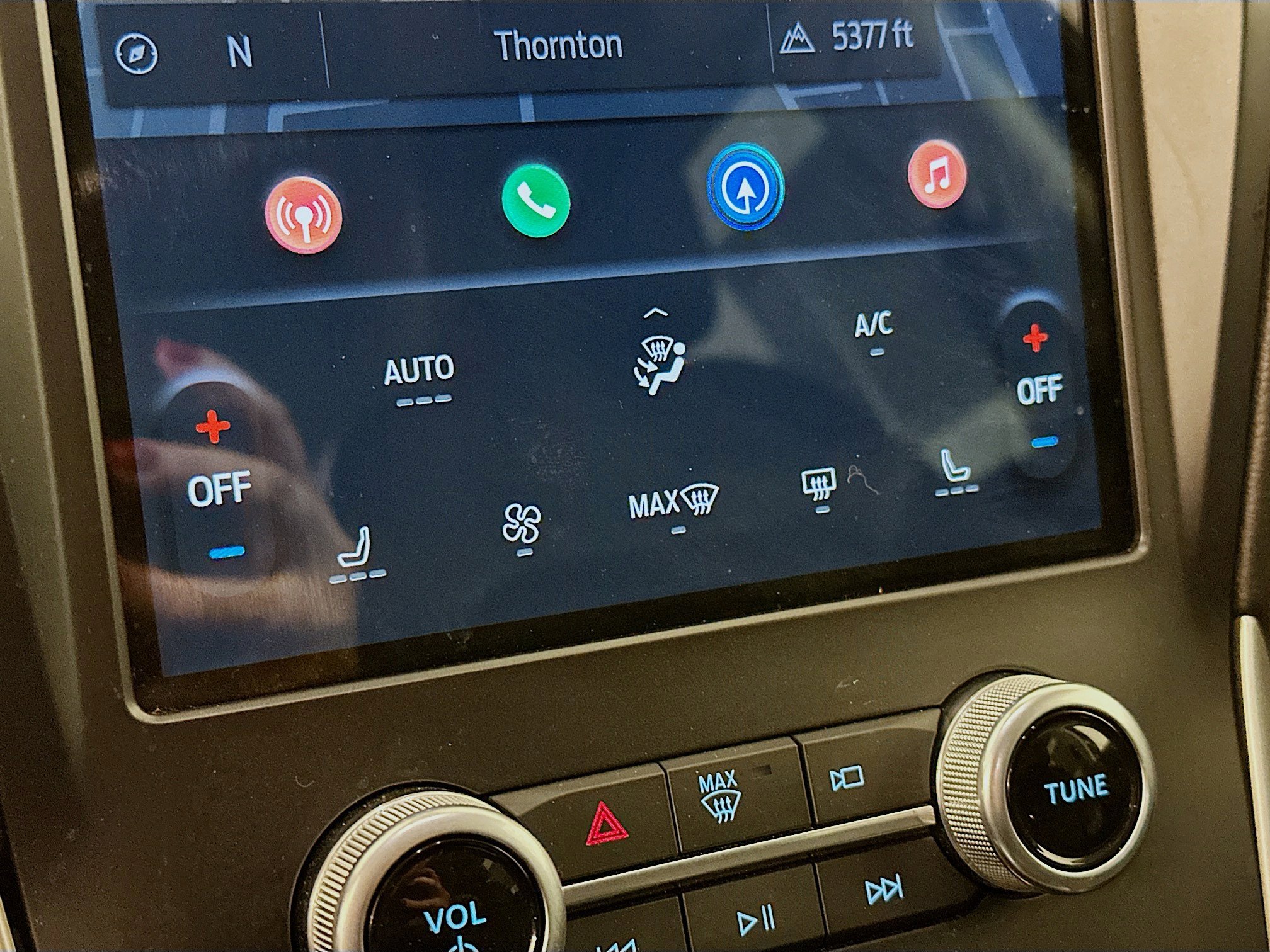 Used 2024 Ford Edge SEL image 24