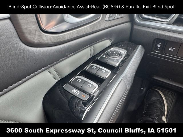 Used 2025 Kia Sorento SX AWD/4WD image 13