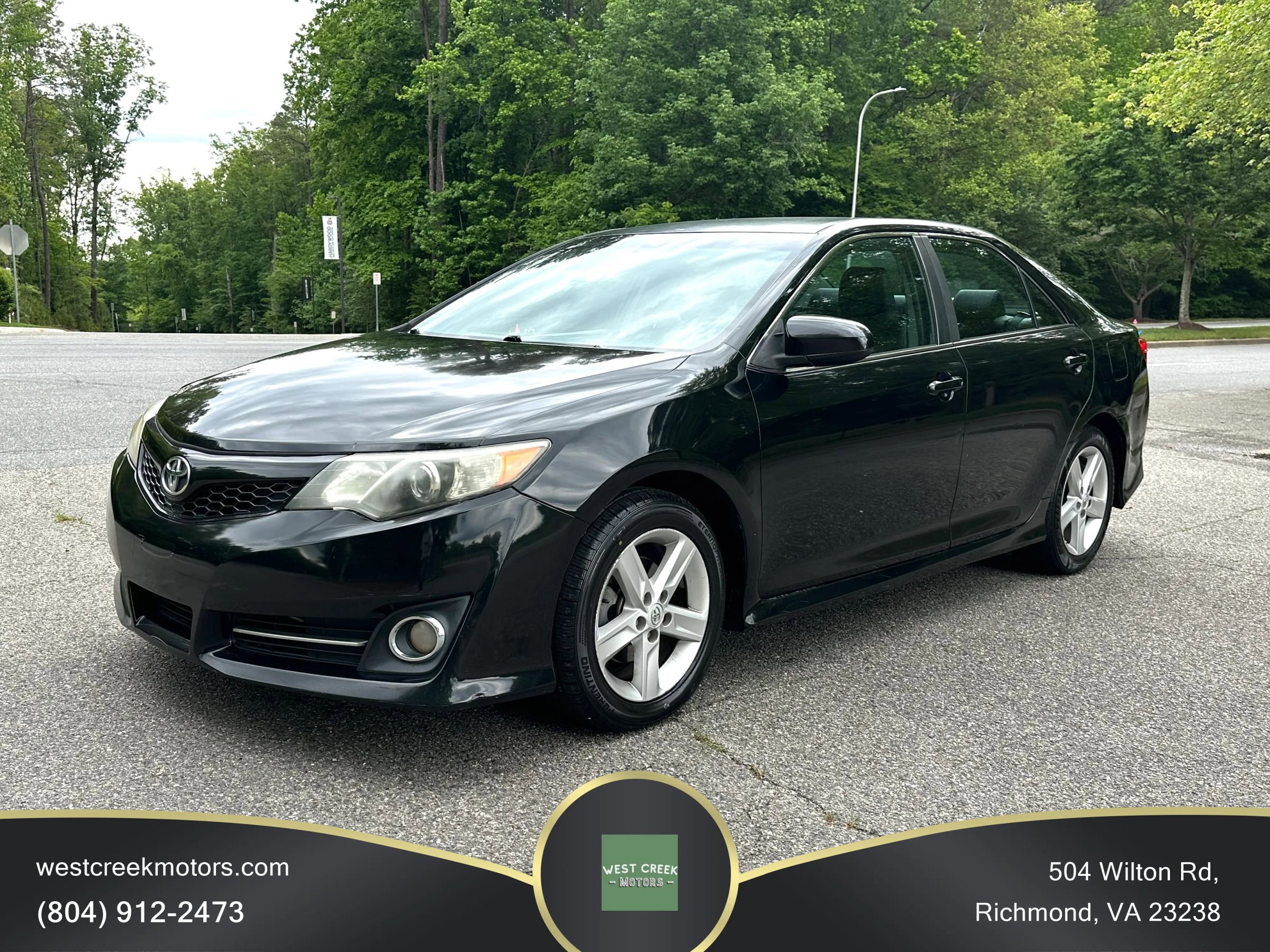 Used 2014 Toyota Camry SE FWD image 1
