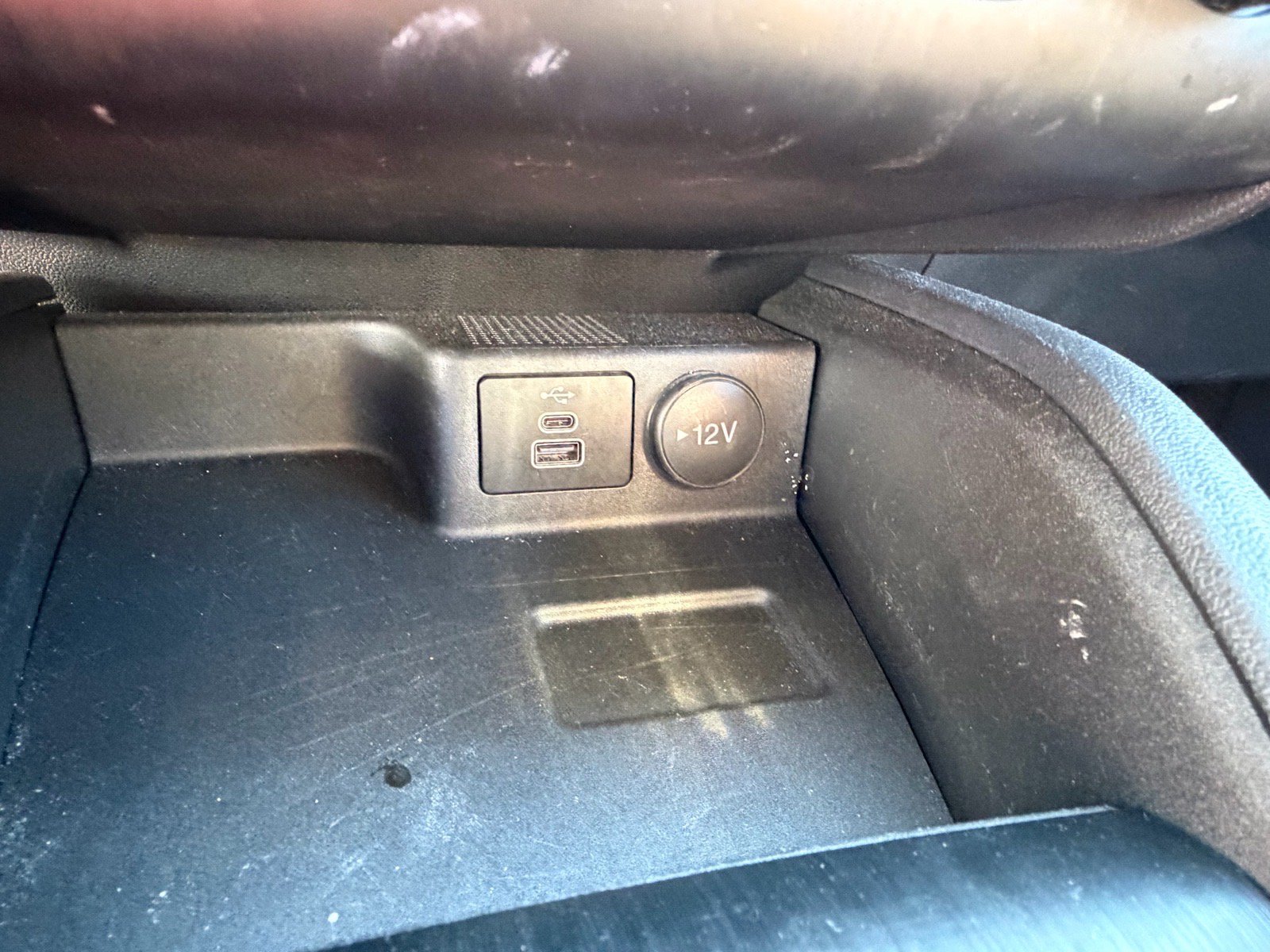 Used 2025 Ford Escape ST-Line AWD/4WD image 32
