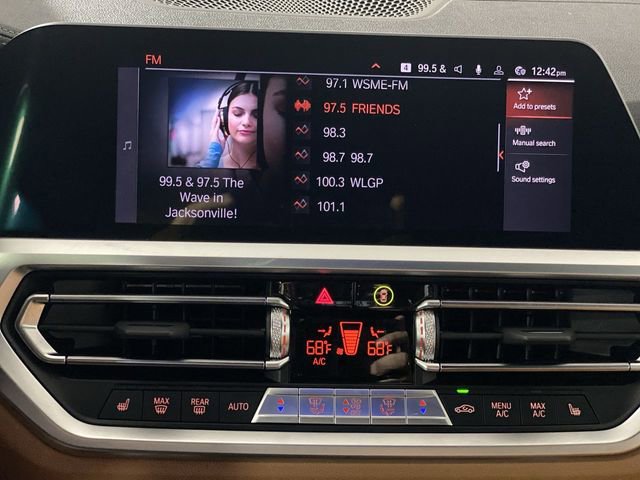 Used 2022 BMW M440i Convertible image 18