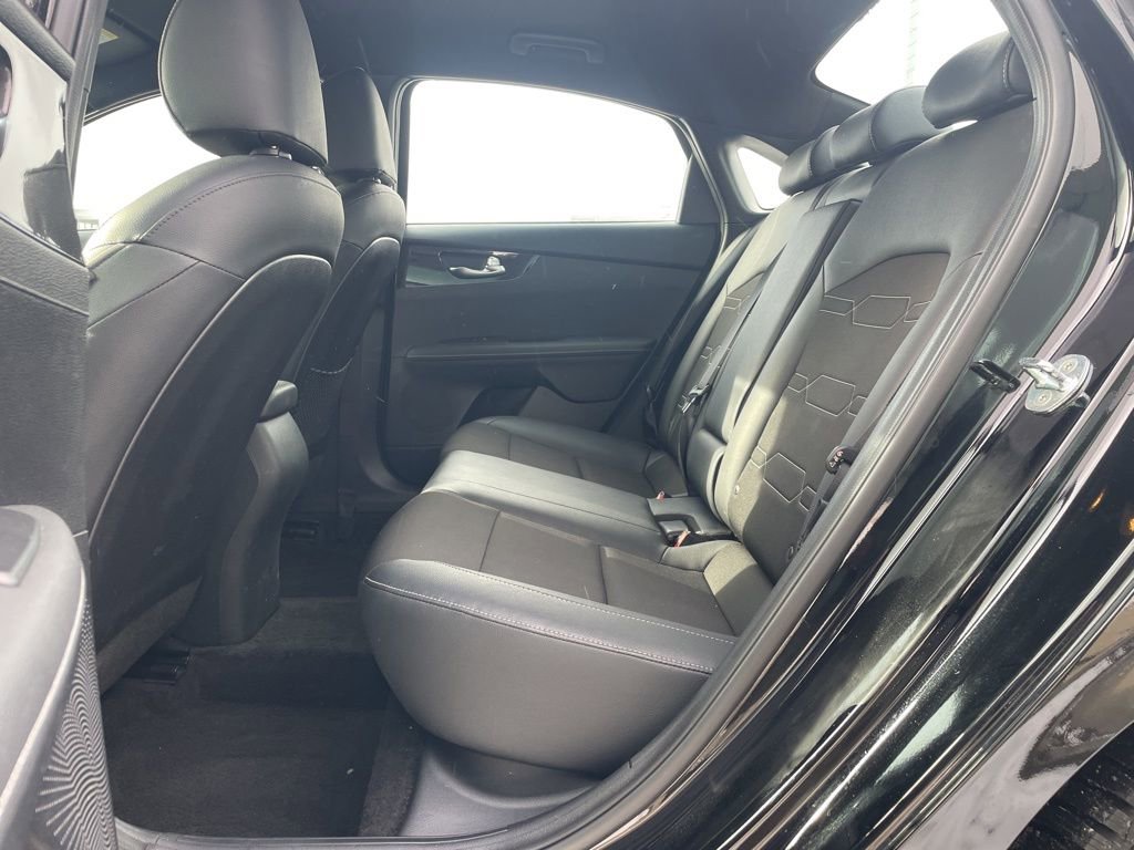 Used 2023 Kia Forte GT-Line w/ GT-Line Technology Package image 17