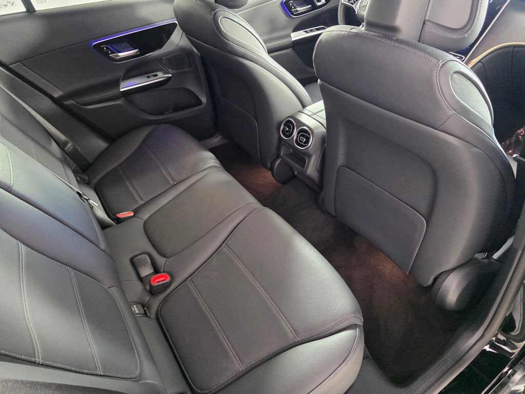 Certified 2025 Mercedes-Benz GLC 300 image 24