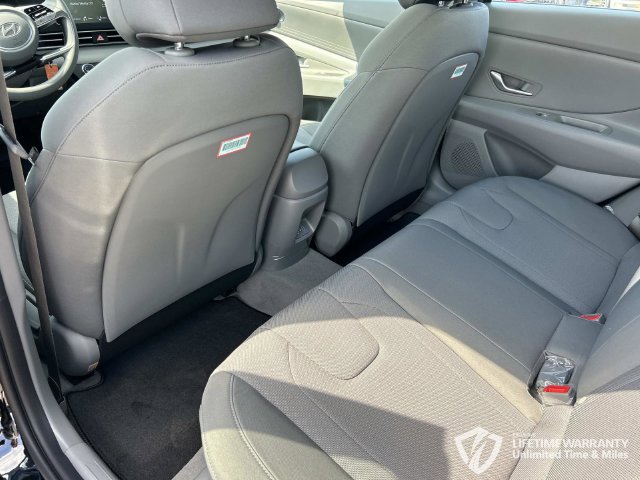 New 2026 Hyundai Elantra SE FWD image 18