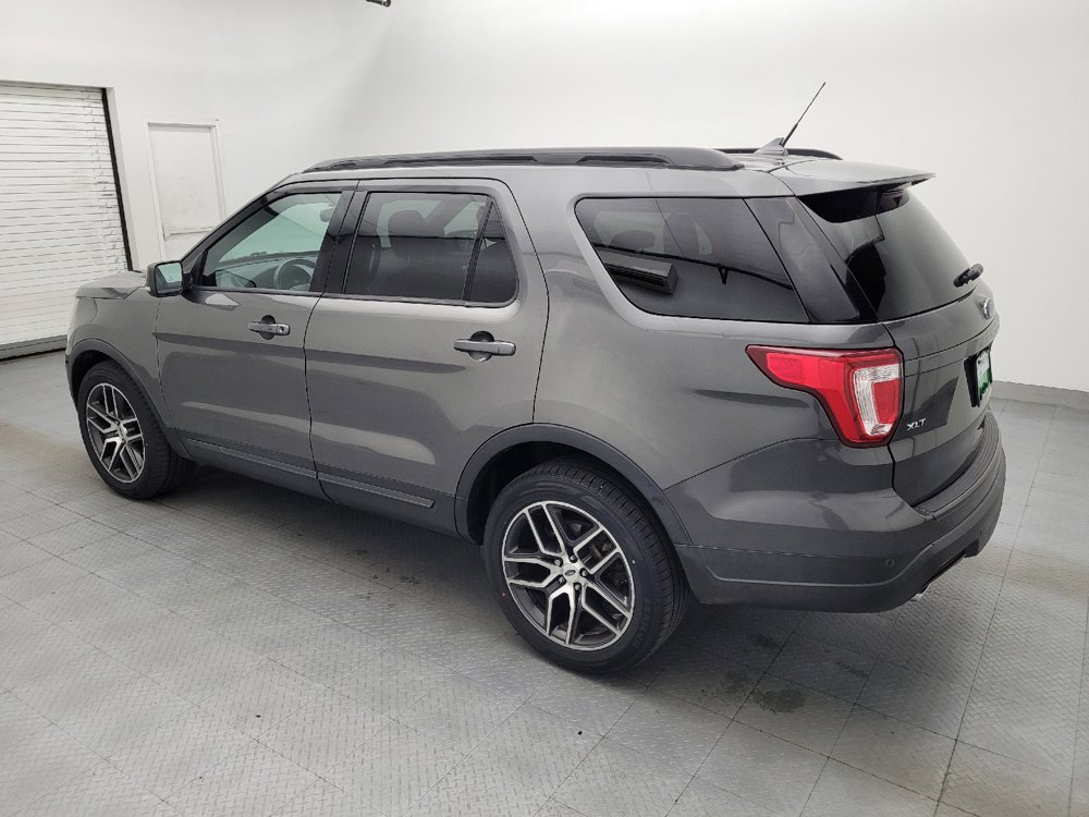 Used 2019 Ford Explorer XLT w/ Equipment Group 202A AWD/4WD image 3