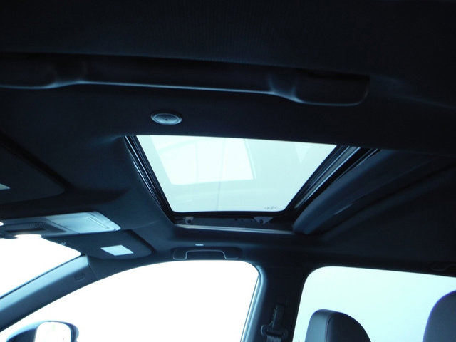 Used 2025 Honda CR-V Sport-L image 14