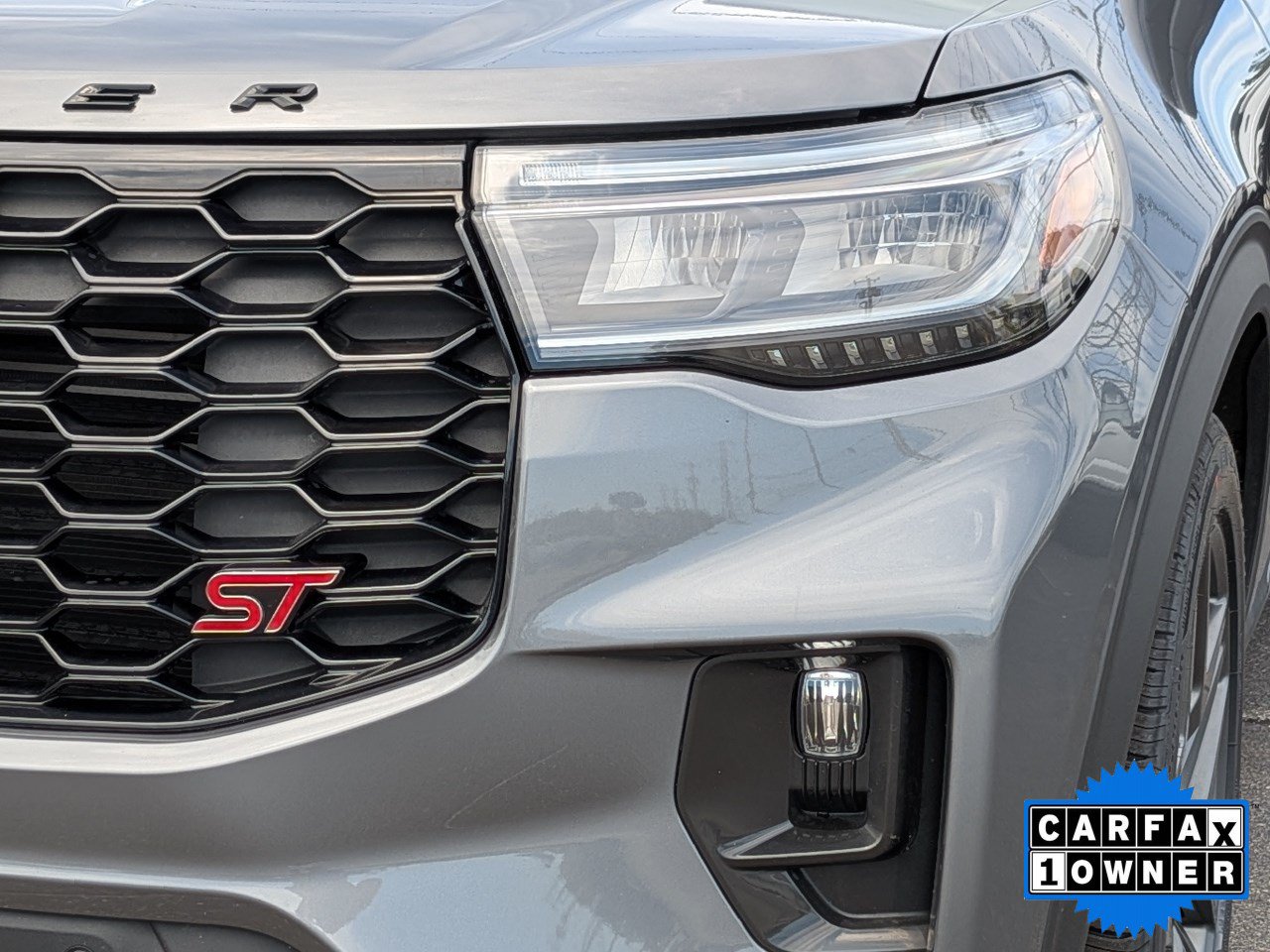 Certified 2025 Ford Explorer ST AWD/4WD image 11