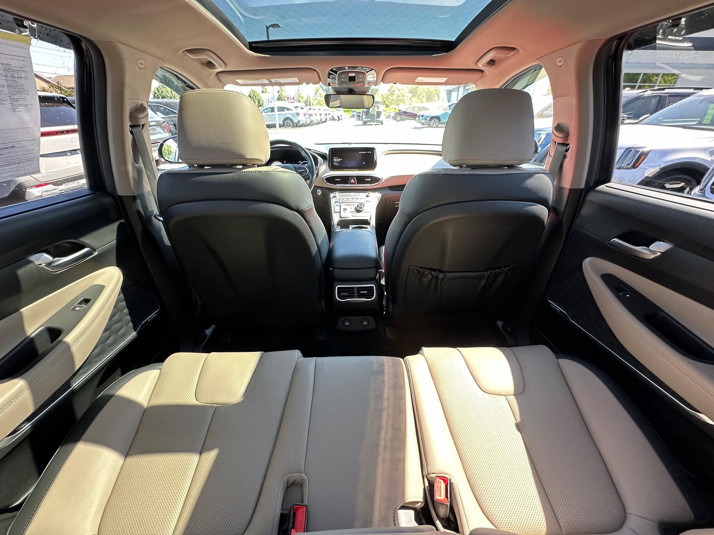Used 2023 Hyundai Santa Fe SEL w/ Premium Package AWD/4WD image 12