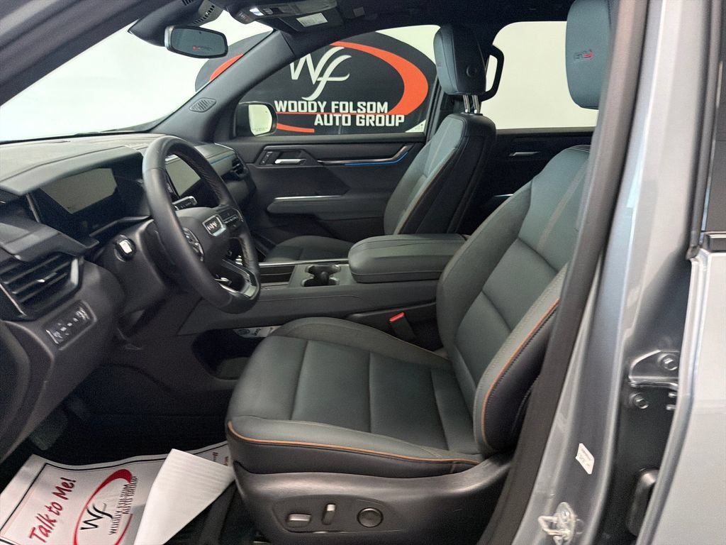 Used 2025 GMC Acadia AT4 w/ Luxury Package AWD/4WD image 10