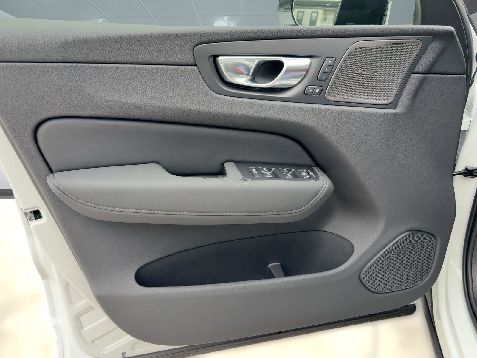 New 2026 Volvo XC60 B5 Ultra w/ Climate Package image 19