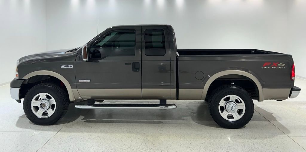 Used 2006 Ford F250 XLT image 2