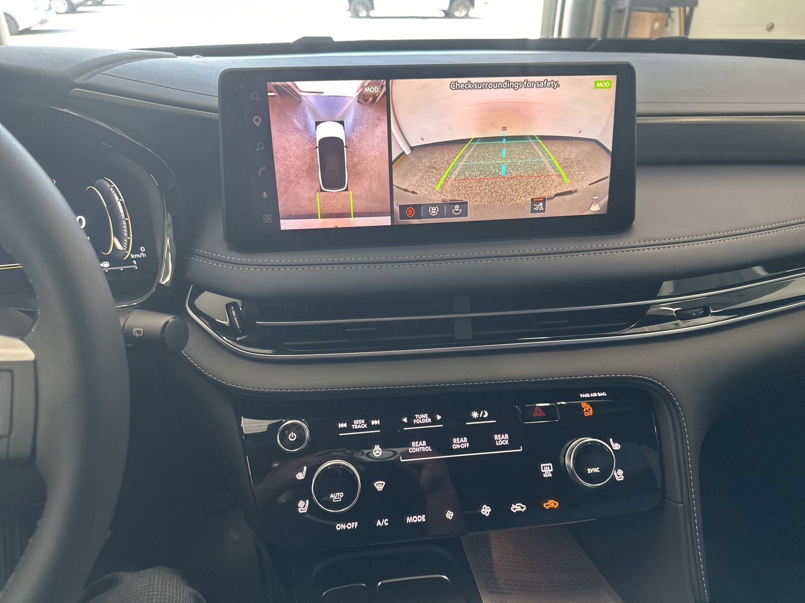 New 2027 INFINITI QX60 Sport w/ Dark Cargo Package AWD/4WD image 33