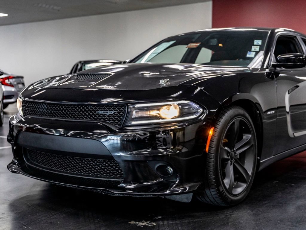 Used 2017 Dodge Charger R/T RWD image 12