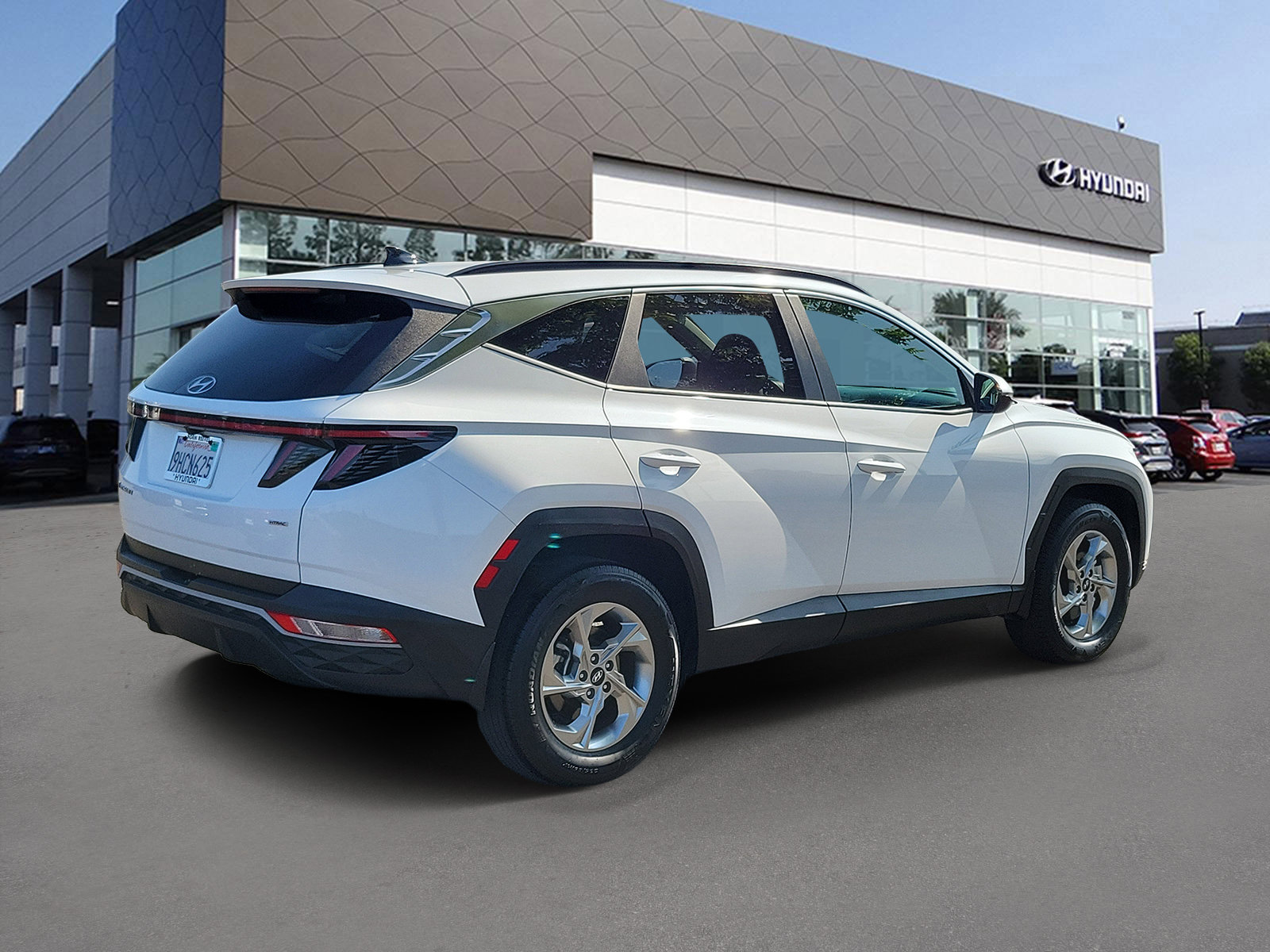 Certified 2023 Hyundai Tucson SEL AWD/4WD image 2