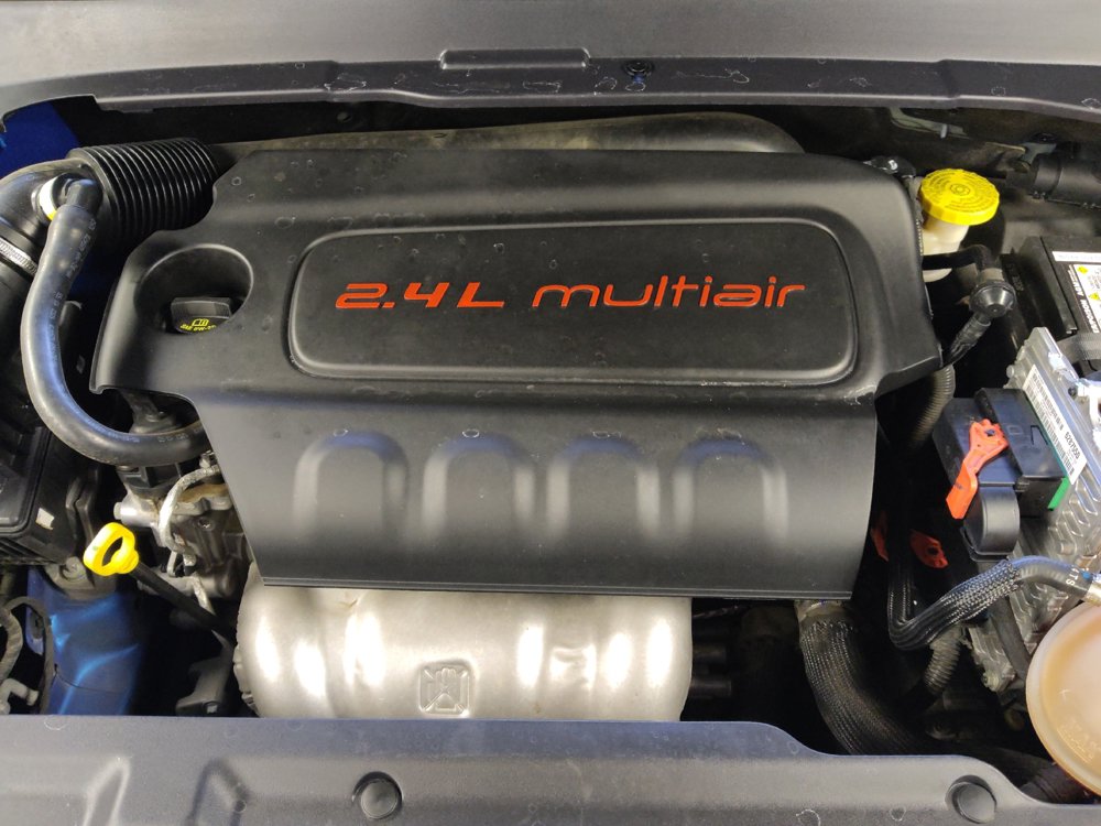 Used 2022 Jeep Compass Latitude w/ Mopar Graphics Package FWD image 30