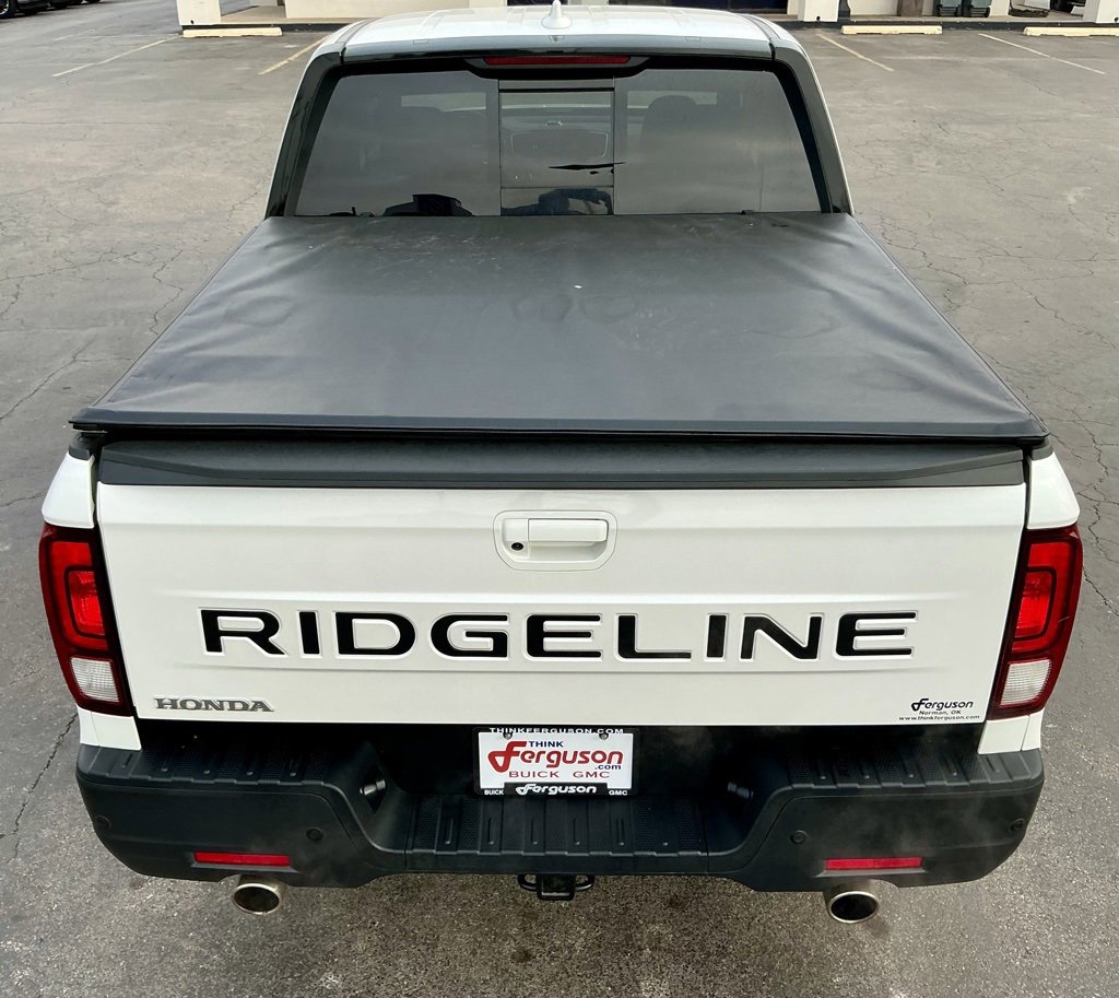 Used 2025 Honda Ridgeline Black Edition image 17