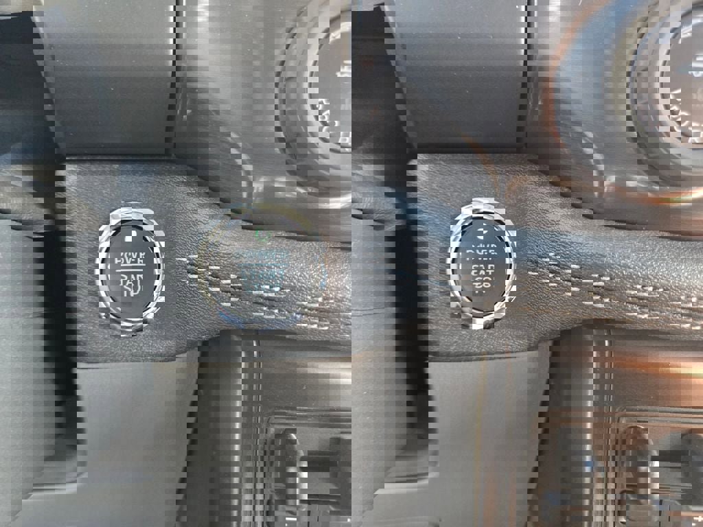 New 2025 Ford F150 Lightning Flash image 19