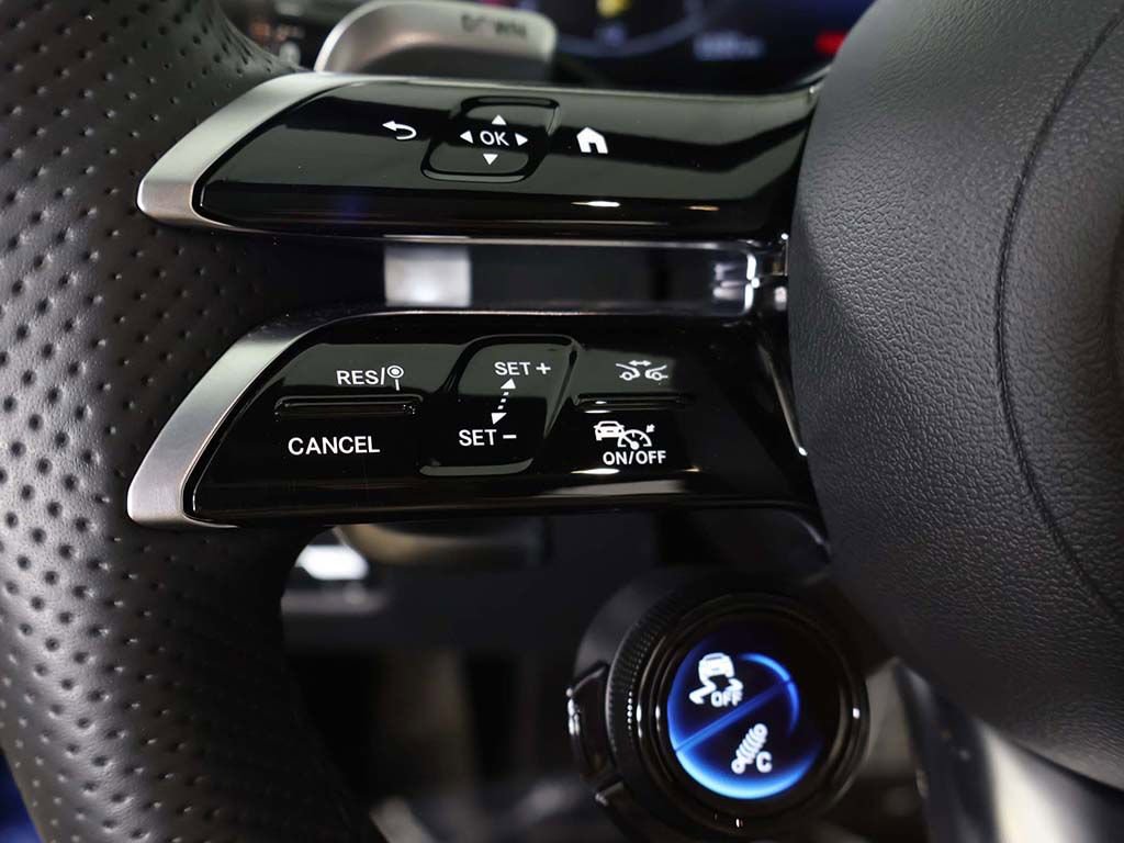 Used 2023 Mercedes-Benz C 43 AMG 4MATIC Sedan image 47